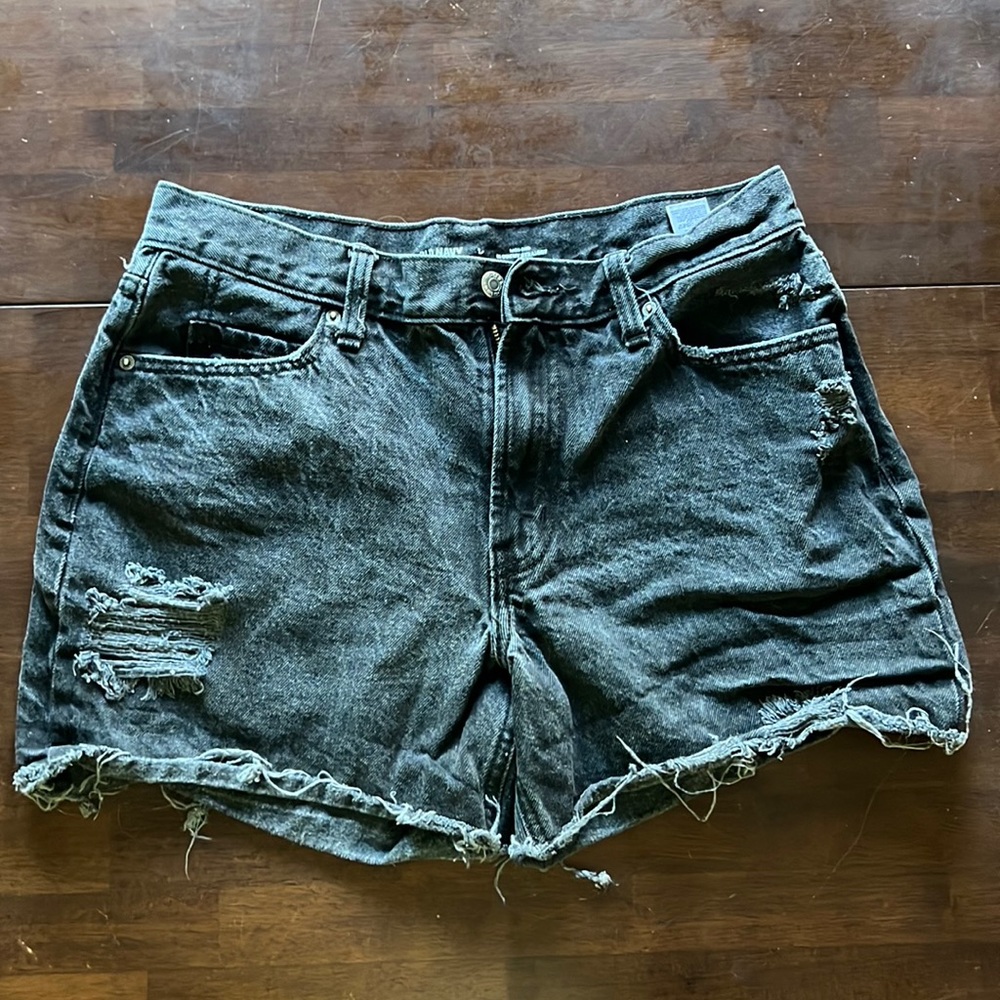 Old Navy black jean shorts size 14